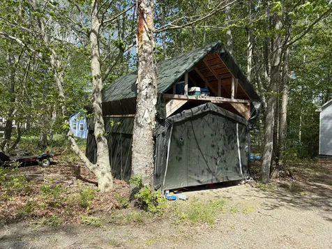 82 Lakeside Drive Saint Albans ME 04971
