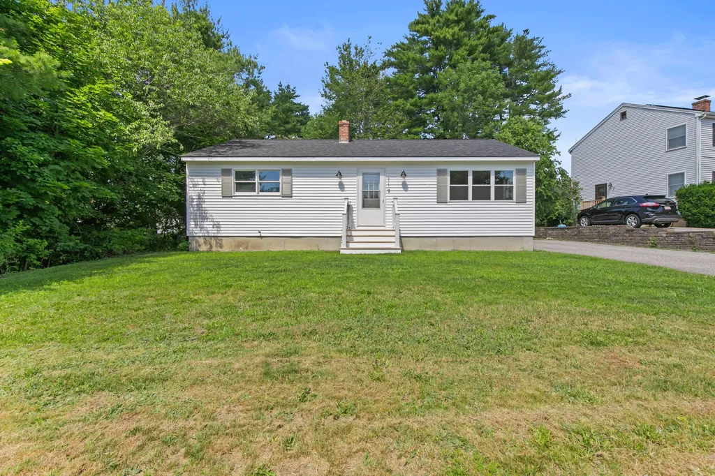 119 Capisic Street Portland ME 04102