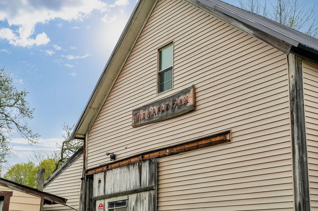 402 Webb Ridge Road Palmyra ME 04965