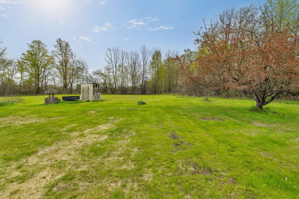 402 Webb Ridge Road Palmyra ME 04965