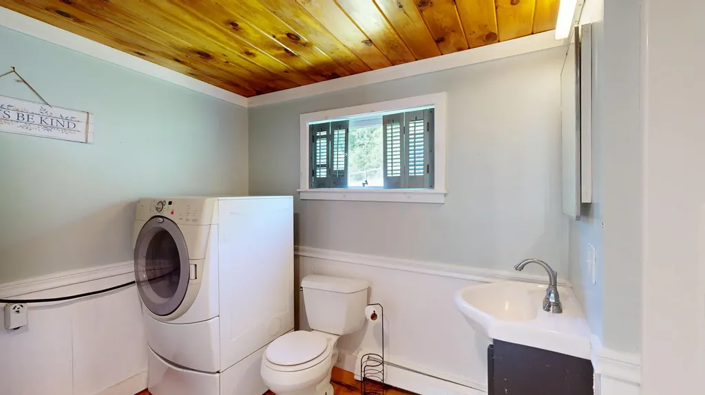 1337 Edes Falls Road Harrison ME 04040