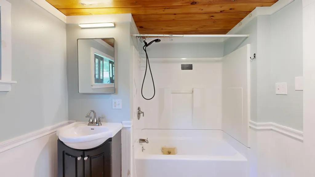 1337 Edes Falls Road Harrison ME 04040