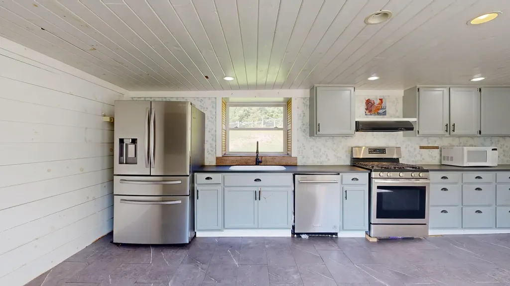 1337 Edes Falls Road Harrison ME 04040