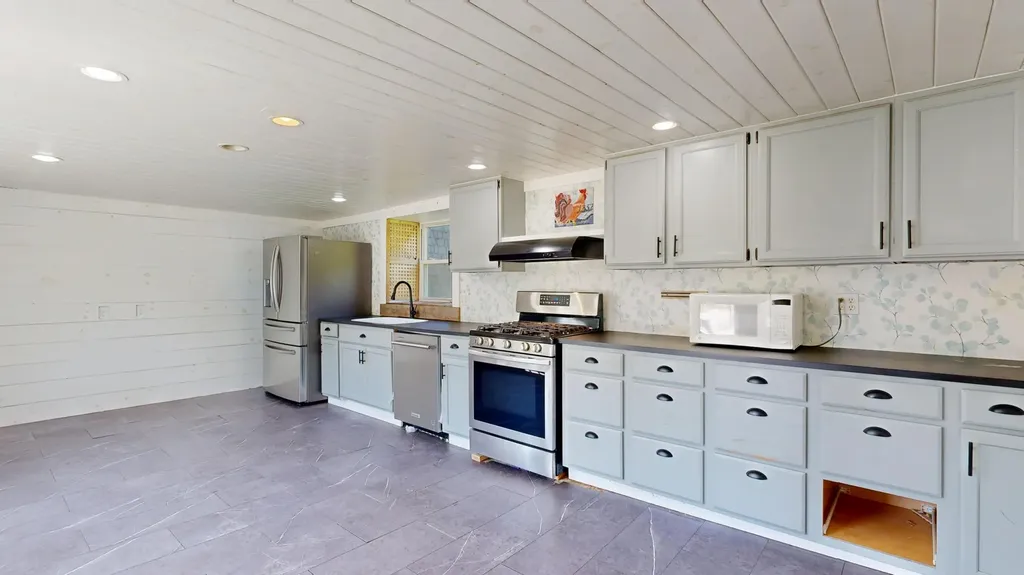 1337 Edes Falls Road Harrison ME 04040