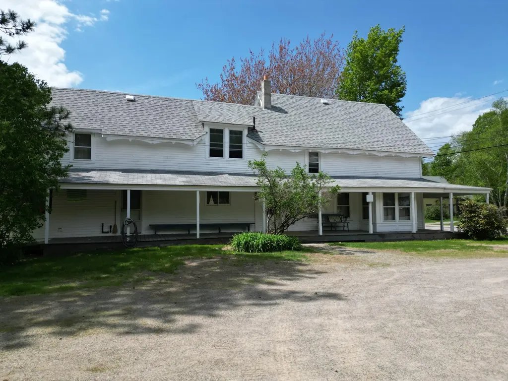 2741 Lee Road Lee ME 04455