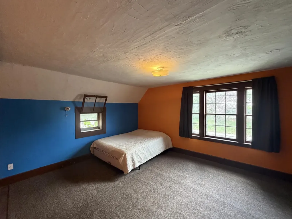 2741 Lee Road Lee ME 04455