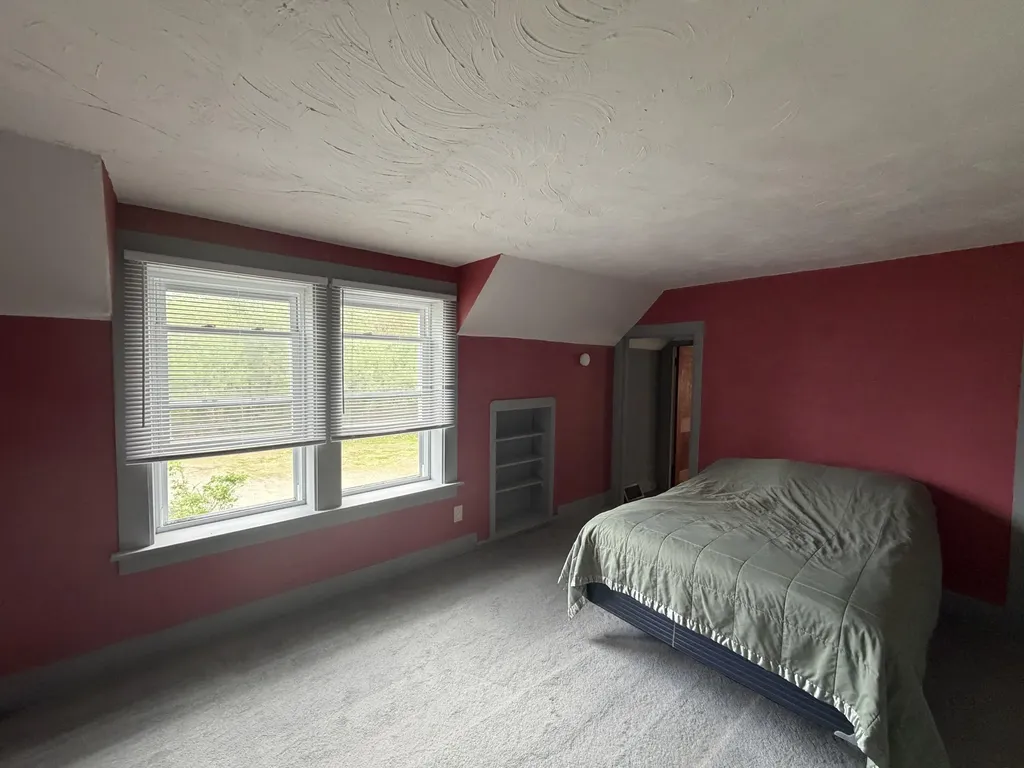 2741 Lee Road Lee ME 04455