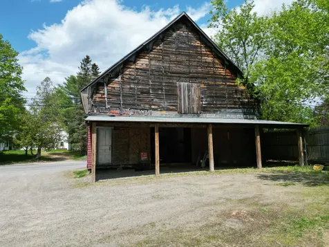 2741 Lee Road Lee ME 04455