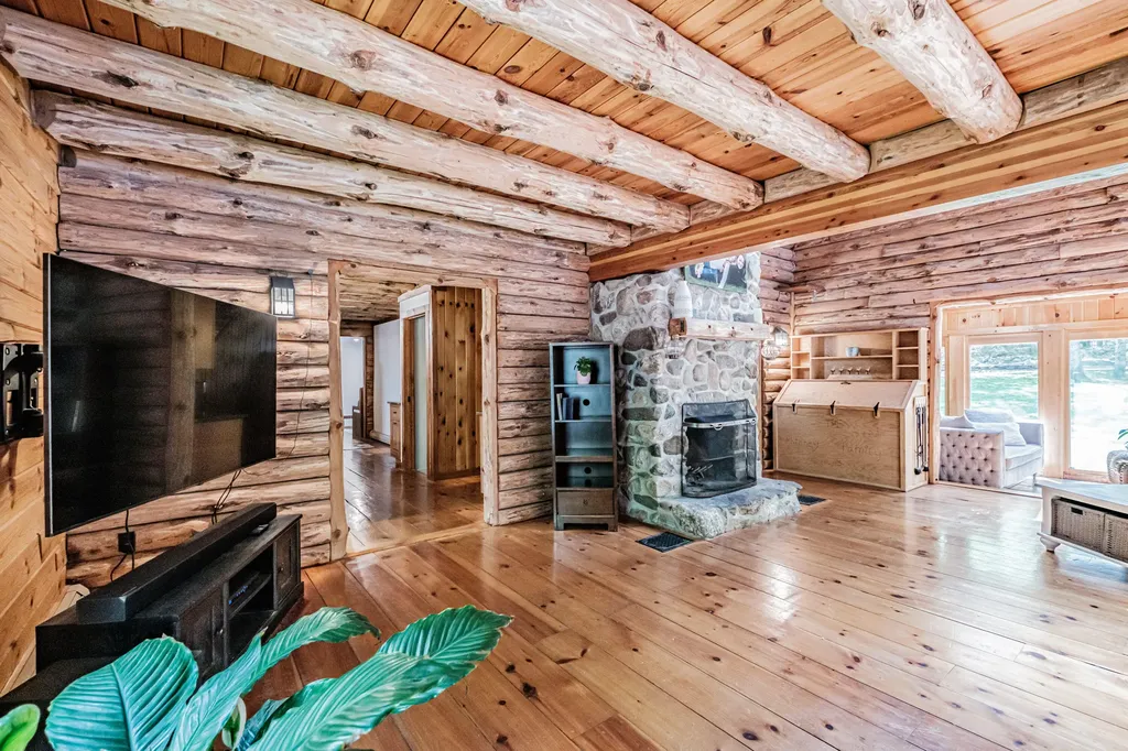 64 Summit Road Gray ME 04039