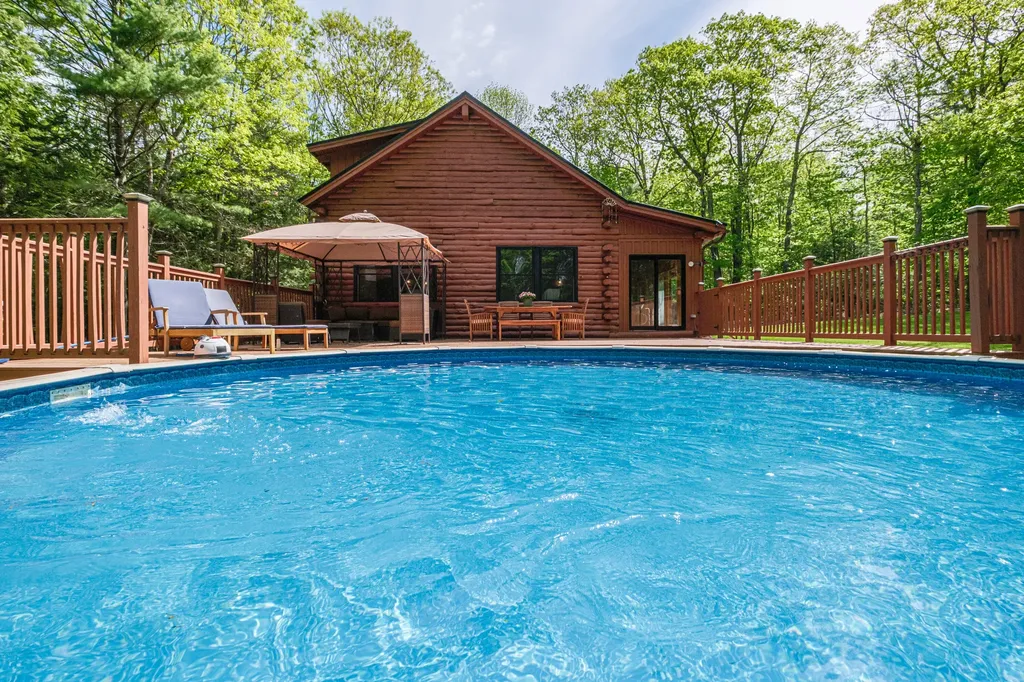64 Summit Road Gray ME 04039