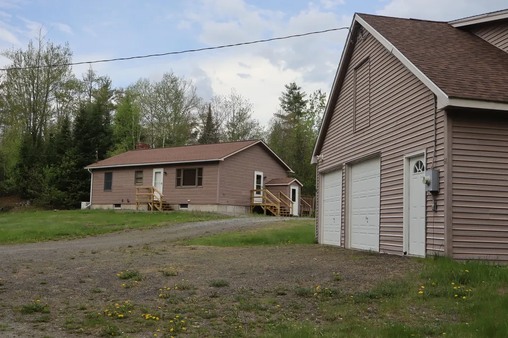 68 Boothby Road Athens ME 04912