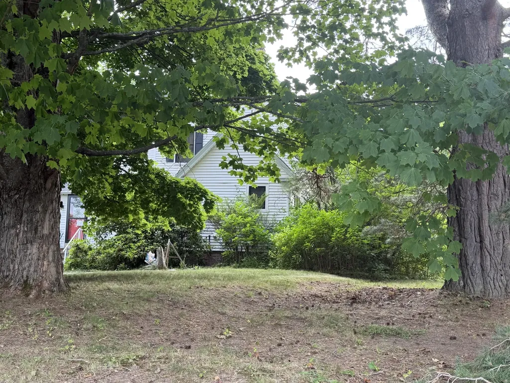 14 Indian Trail Lane Brewer ME 04412