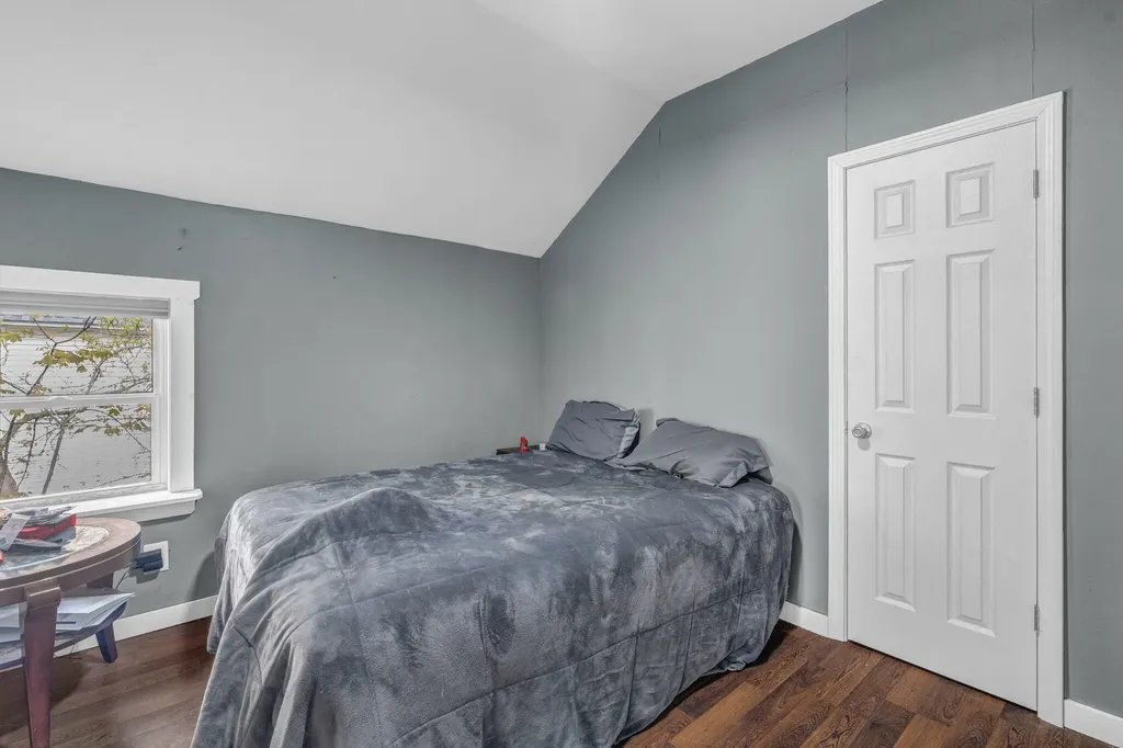 76 Lee Road Lincoln ME 04457