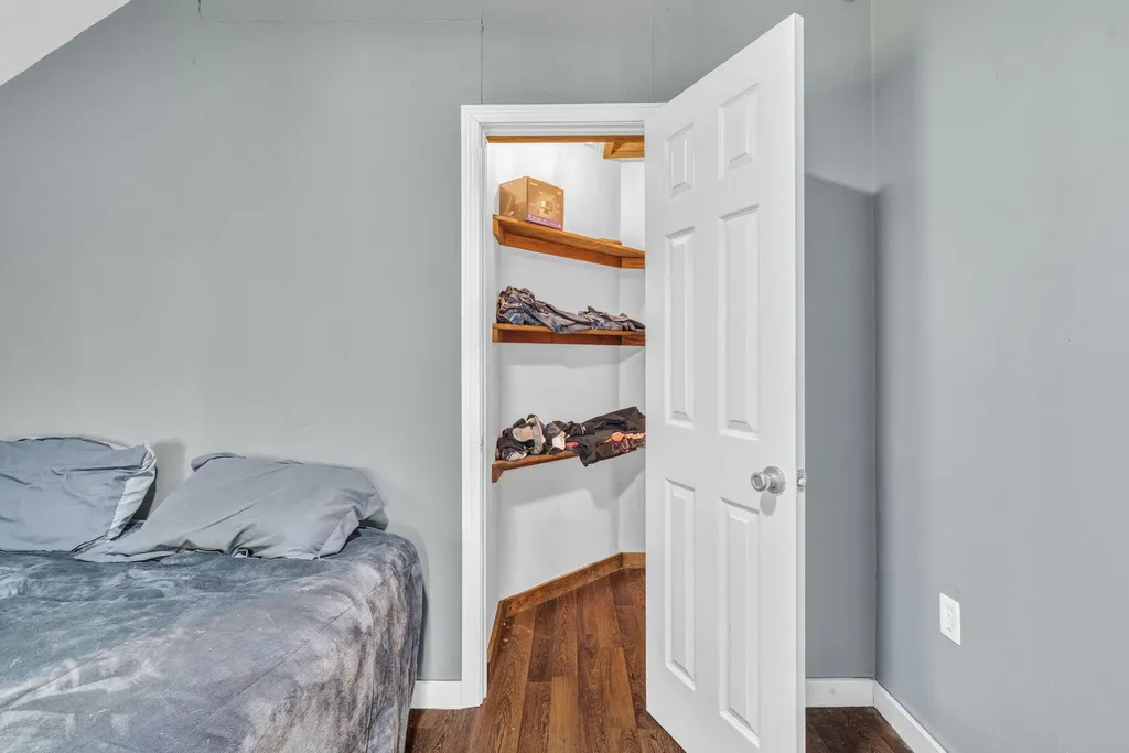 76 Lee Road Lincoln ME 04457