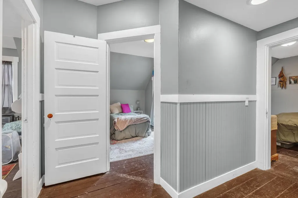 76 Lee Road Lincoln ME 04457
