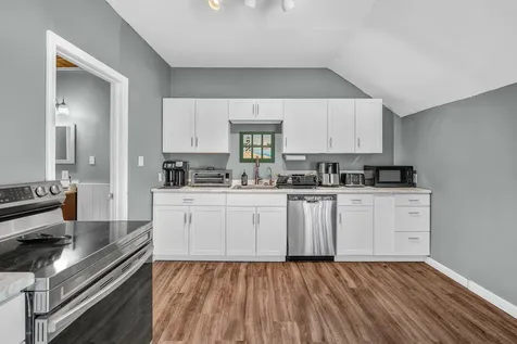 76 Lee Road Lincoln ME 04457