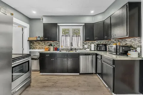 76 Lee Road Lincoln ME 04457