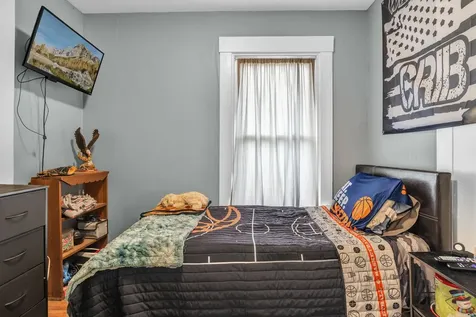 76 Lee Road Lincoln ME 04457