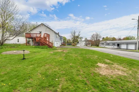 76 Lee Road Lincoln ME 04457