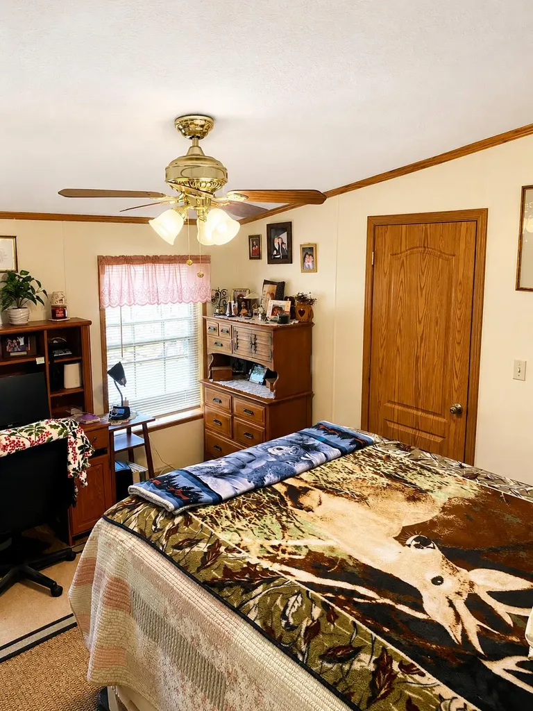 38 Kelly Circle Sidney ME 04330