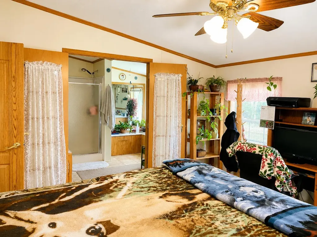38 Kelly Circle Sidney ME 04330