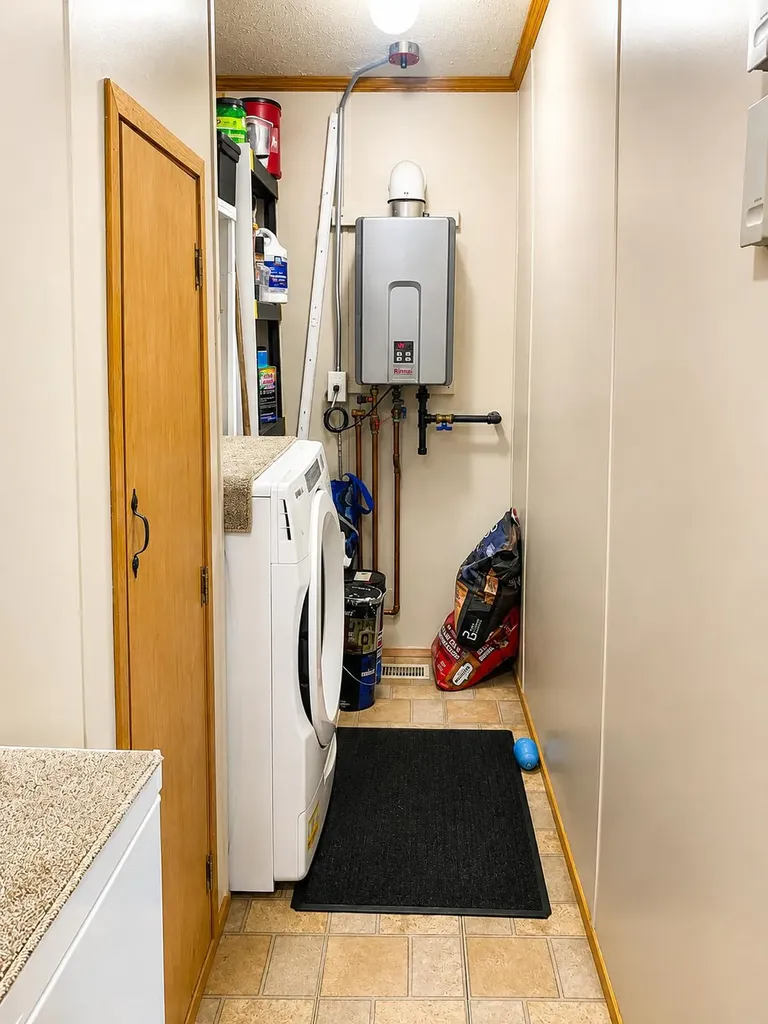 38 Kelly Circle Sidney ME 04330