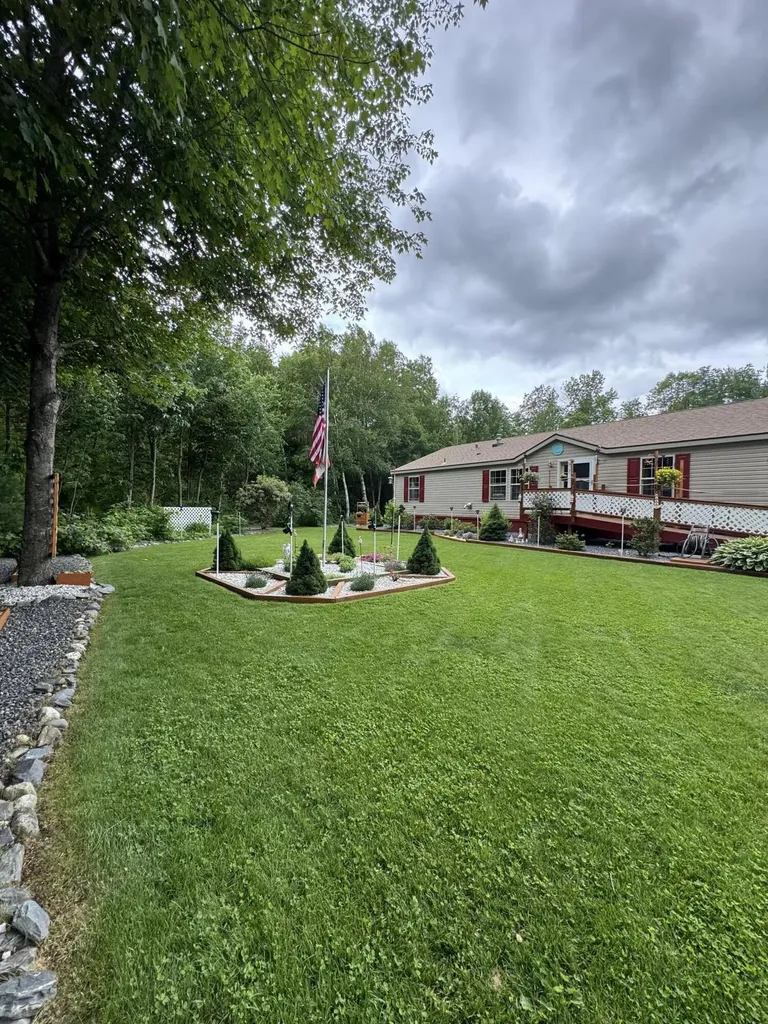 38 Kelly Circle Sidney ME 04330