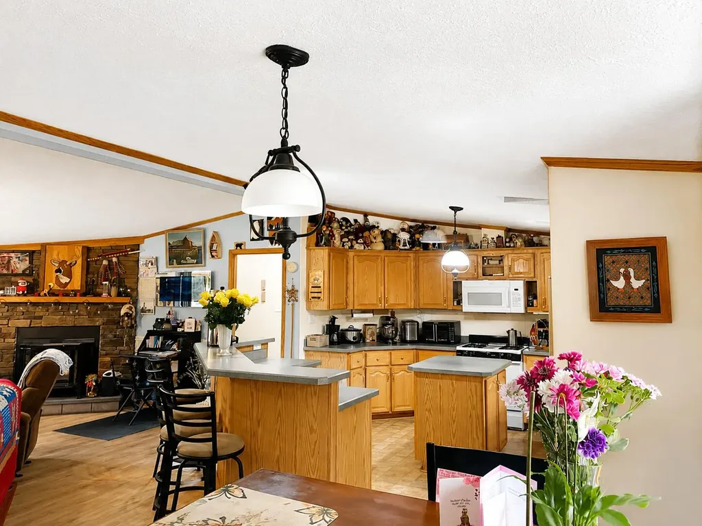 38 Kelly Circle Sidney ME 04330