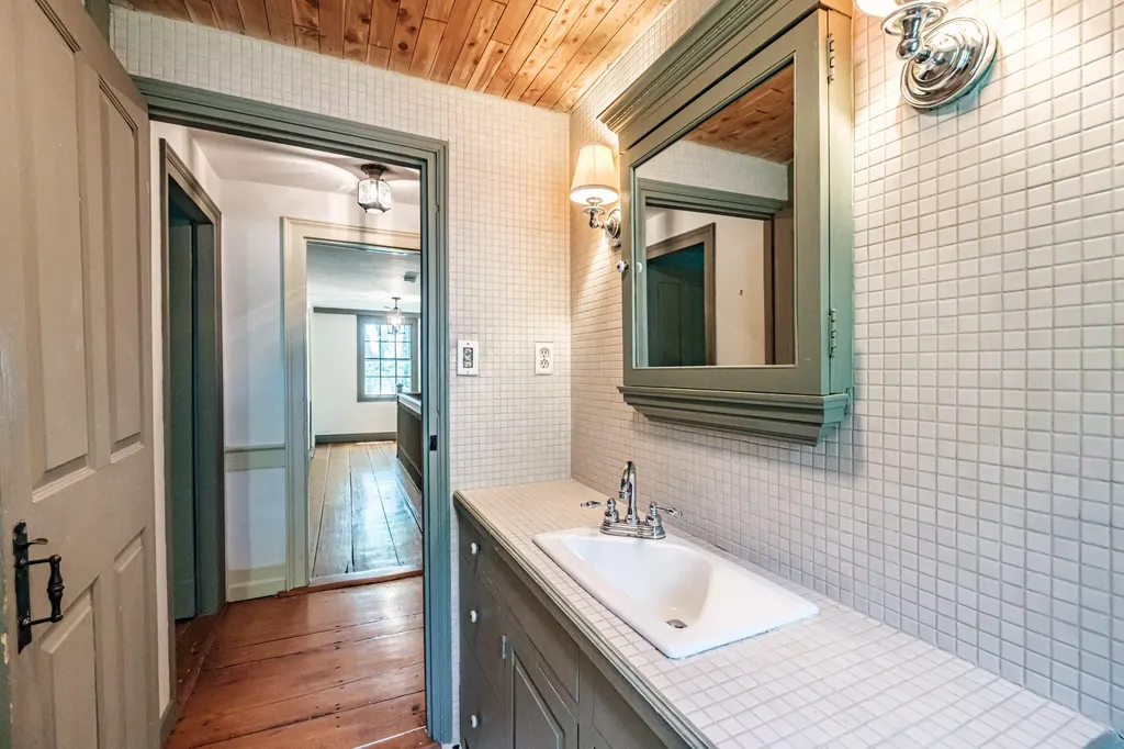 296 Main Street Gorham ME 04038