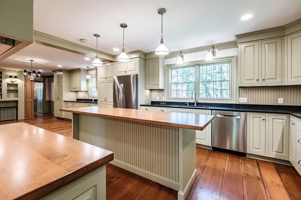 296 Main Street Gorham ME 04038