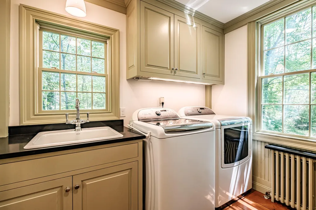 296 Main Street Gorham ME 04038