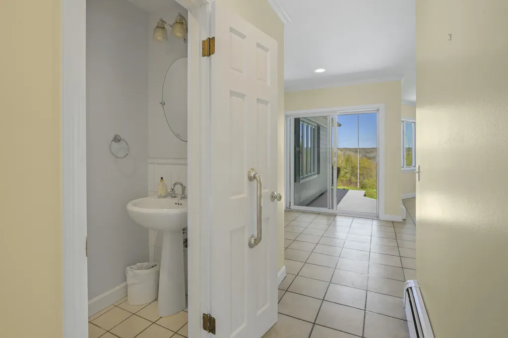 367 State Route 129 South Bristol ME 04573