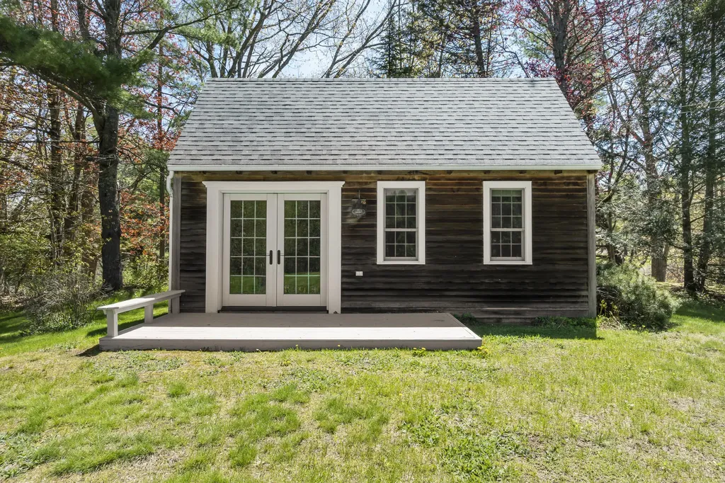 367 State Route 129 South Bristol ME 04573