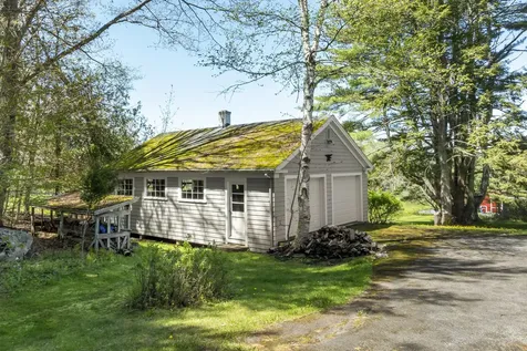 367 State Route 129 South Bristol ME 04573
