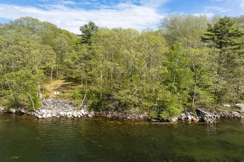367 State Route 129 South Bristol ME 04573