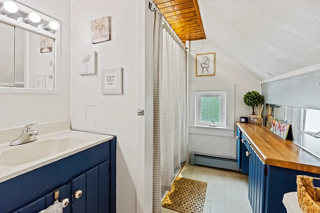 60 Heath Street Oakland ME 04963