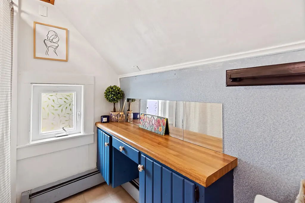 60 Heath Street Oakland ME 04963