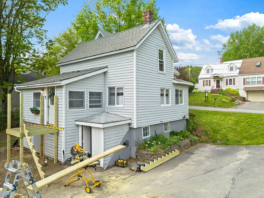 60 Heath Street Oakland ME 04963