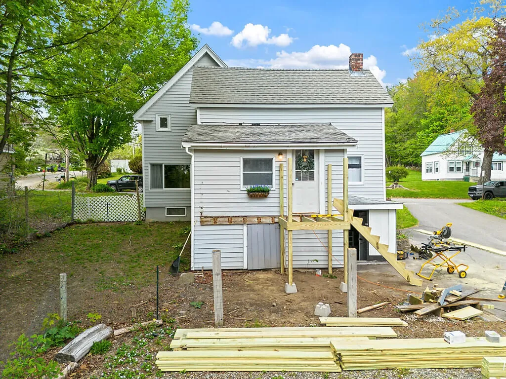 60 Heath Street Oakland ME 04963