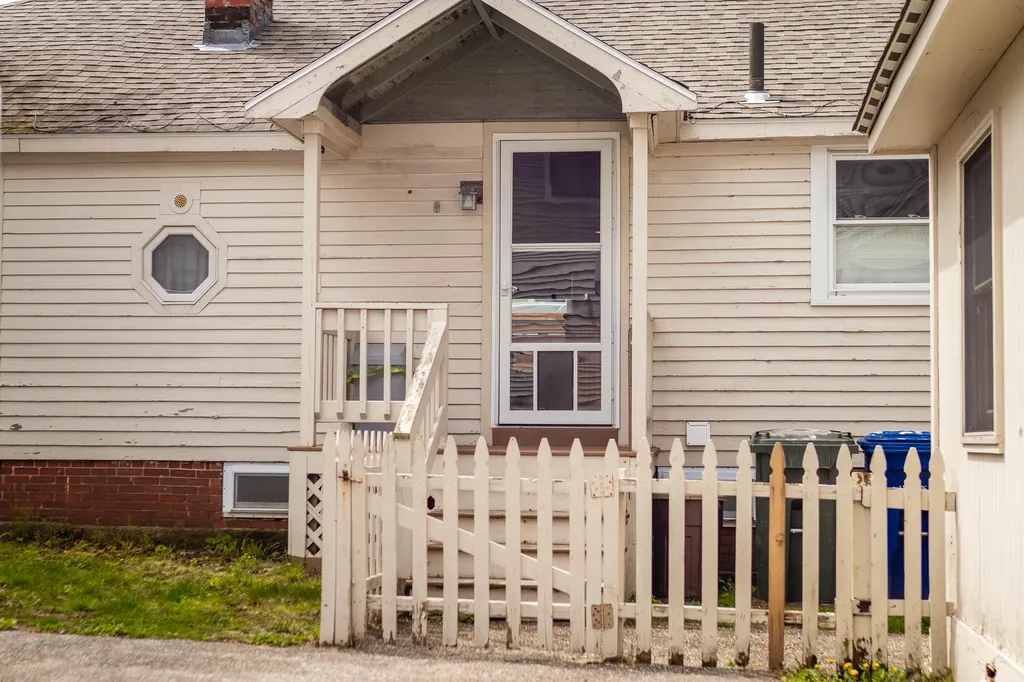 71 Willard Street South Portland ME 04106