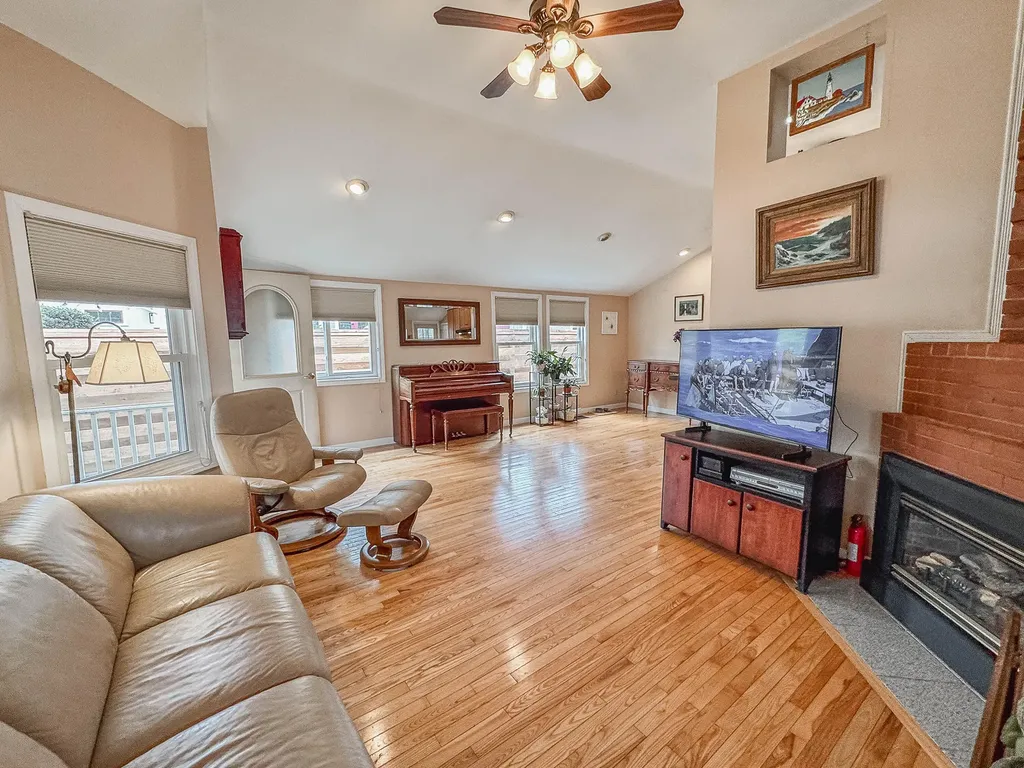 71 Willard Street South Portland ME 04106