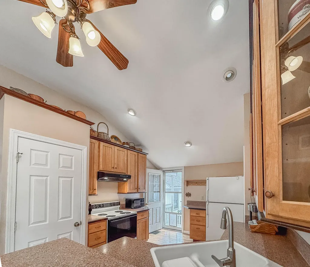 71 Willard Street South Portland ME 04106