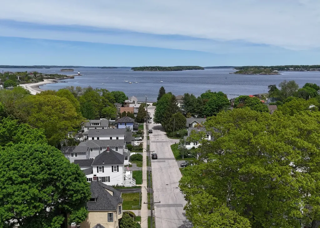 71 Willard Street South Portland ME 04106