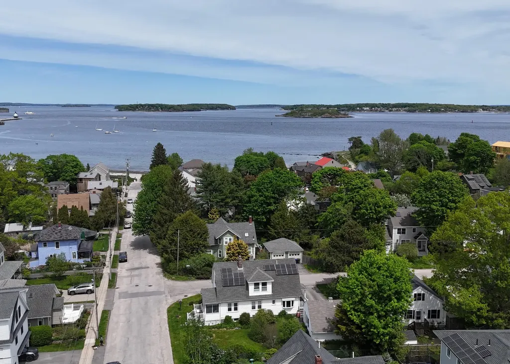 71 Willard Street South Portland ME 04106