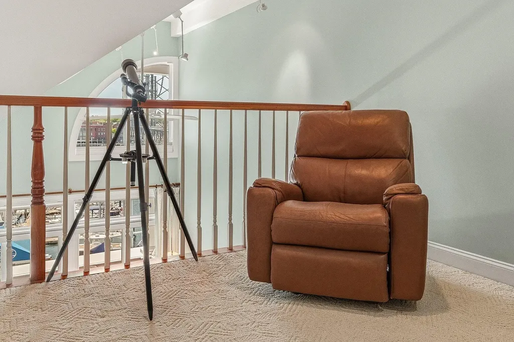 4 Island Avenue Kittery ME 03904