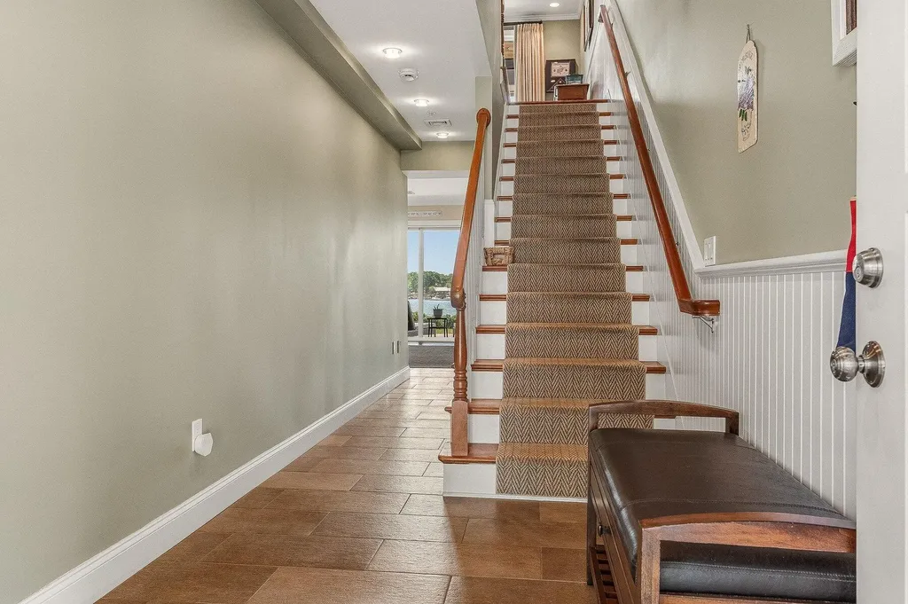 4 Island Avenue Kittery ME 03904