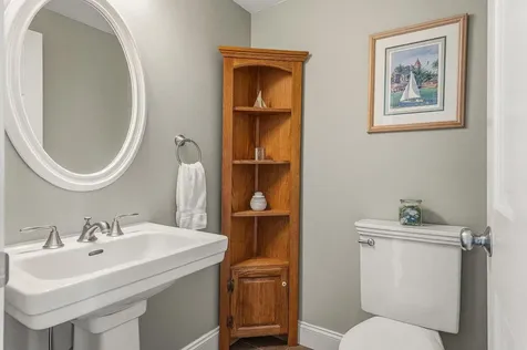 4 Island Avenue Kittery ME 03904