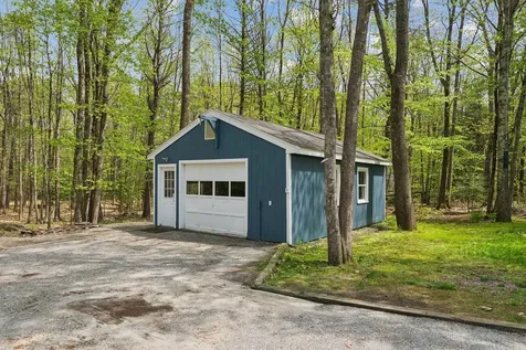 253 Yarmouth Road Gray ME 04039