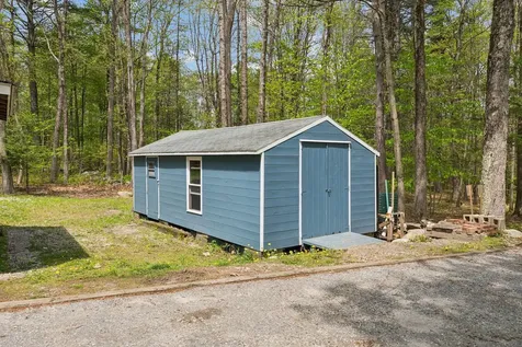 253 Yarmouth Road Gray ME 04039