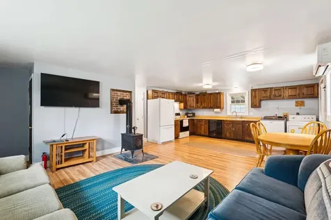 253 Yarmouth Road Gray ME 04039